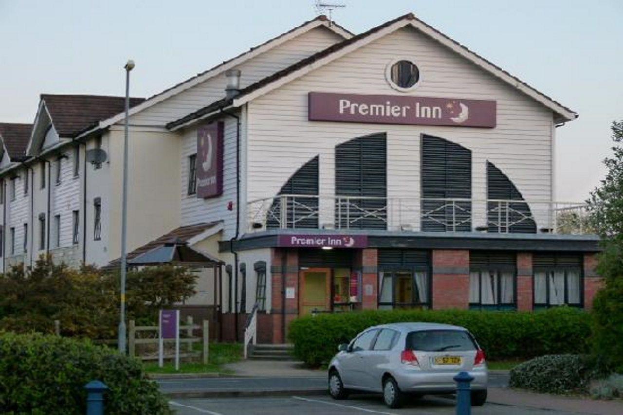 Premier Inn Warrington Centre Bagian luar foto