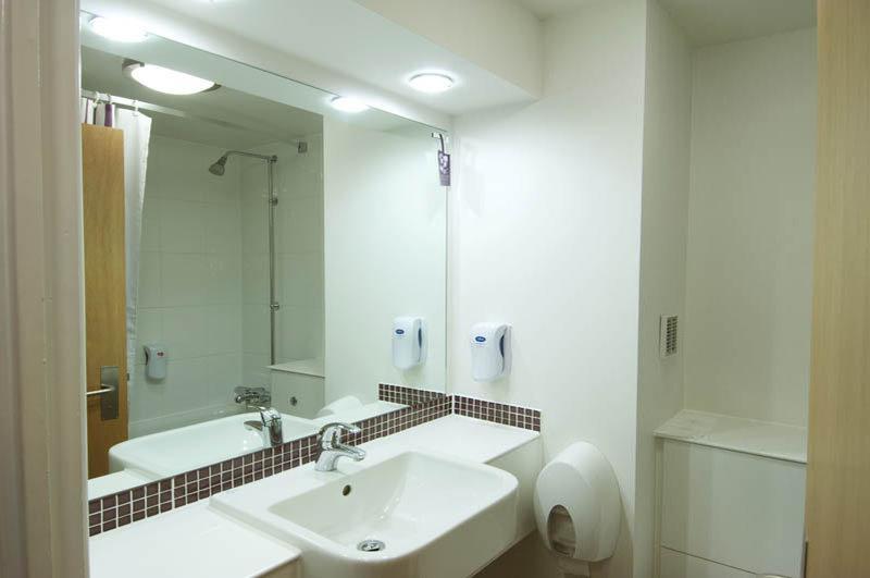 Premier Inn Warrington Centre Bagian luar foto