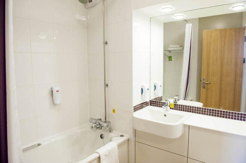 Premier Inn Warrington Centre Bagian luar foto